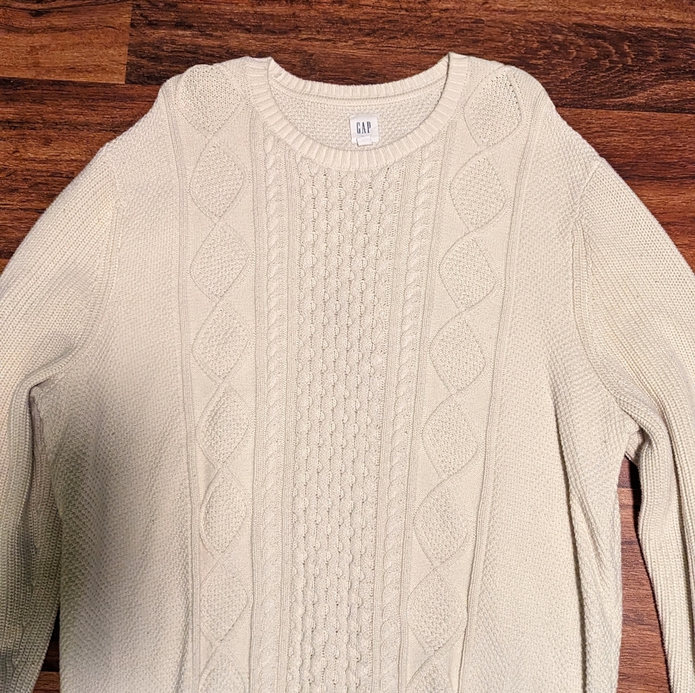 GAP Sweater